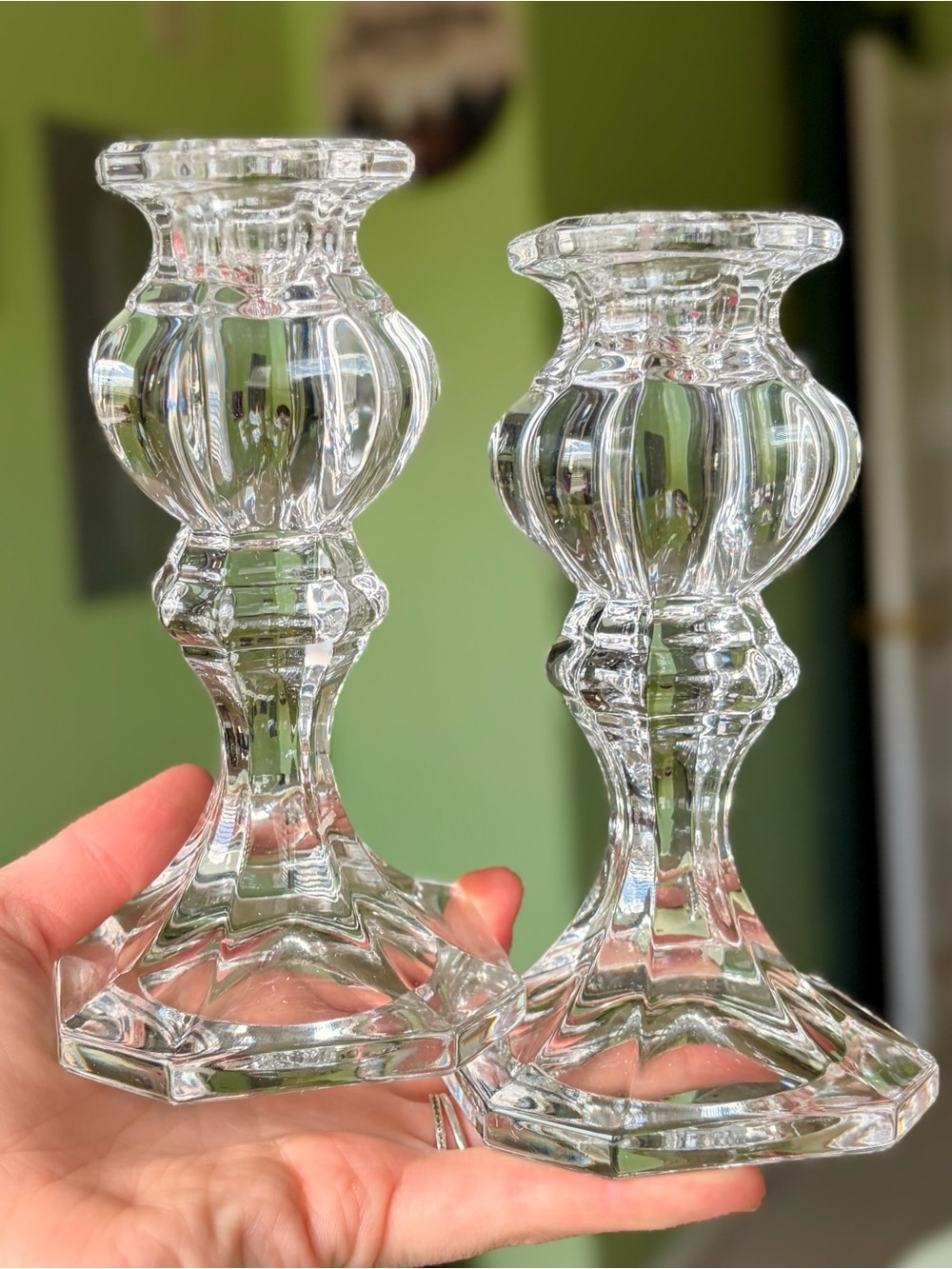 Vintage Charming Clear Glass Candlestick Holders – Elegant Pair Shiny & Bright - Picture 1 of 9